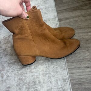 Ecco Leather Tan Ankle Boots